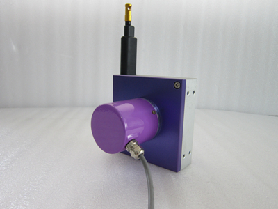 JL100系列拉繩位移傳感器的應(yīng)用及特點(diǎn)